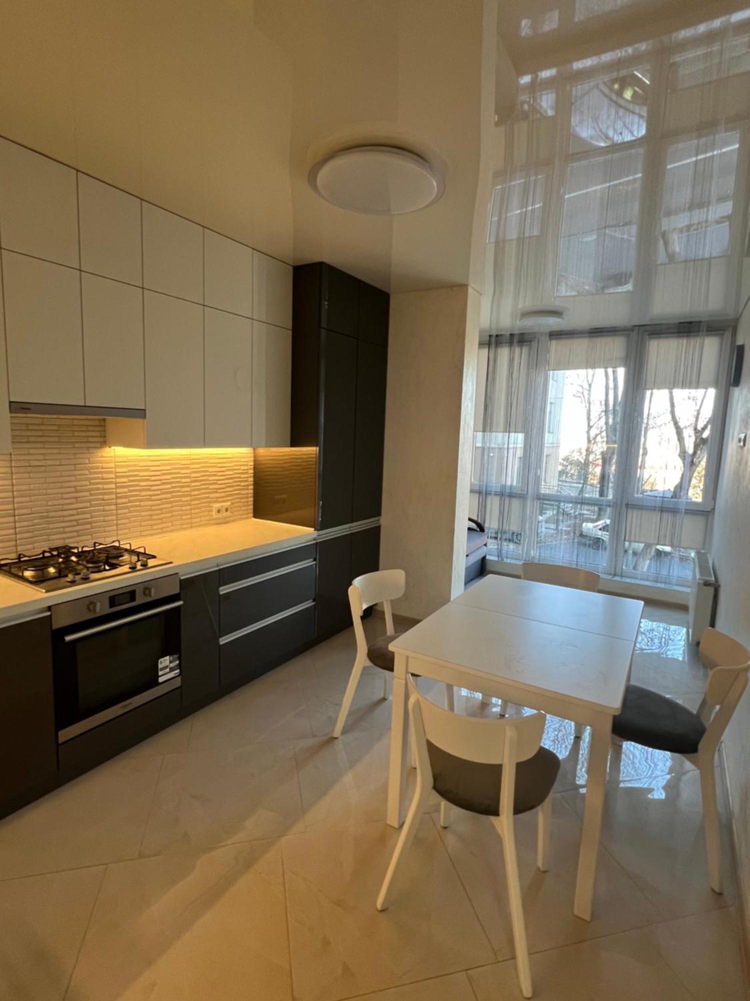 Apartamento Шевченка,60 - Семицвіт Leópolis Exterior foto