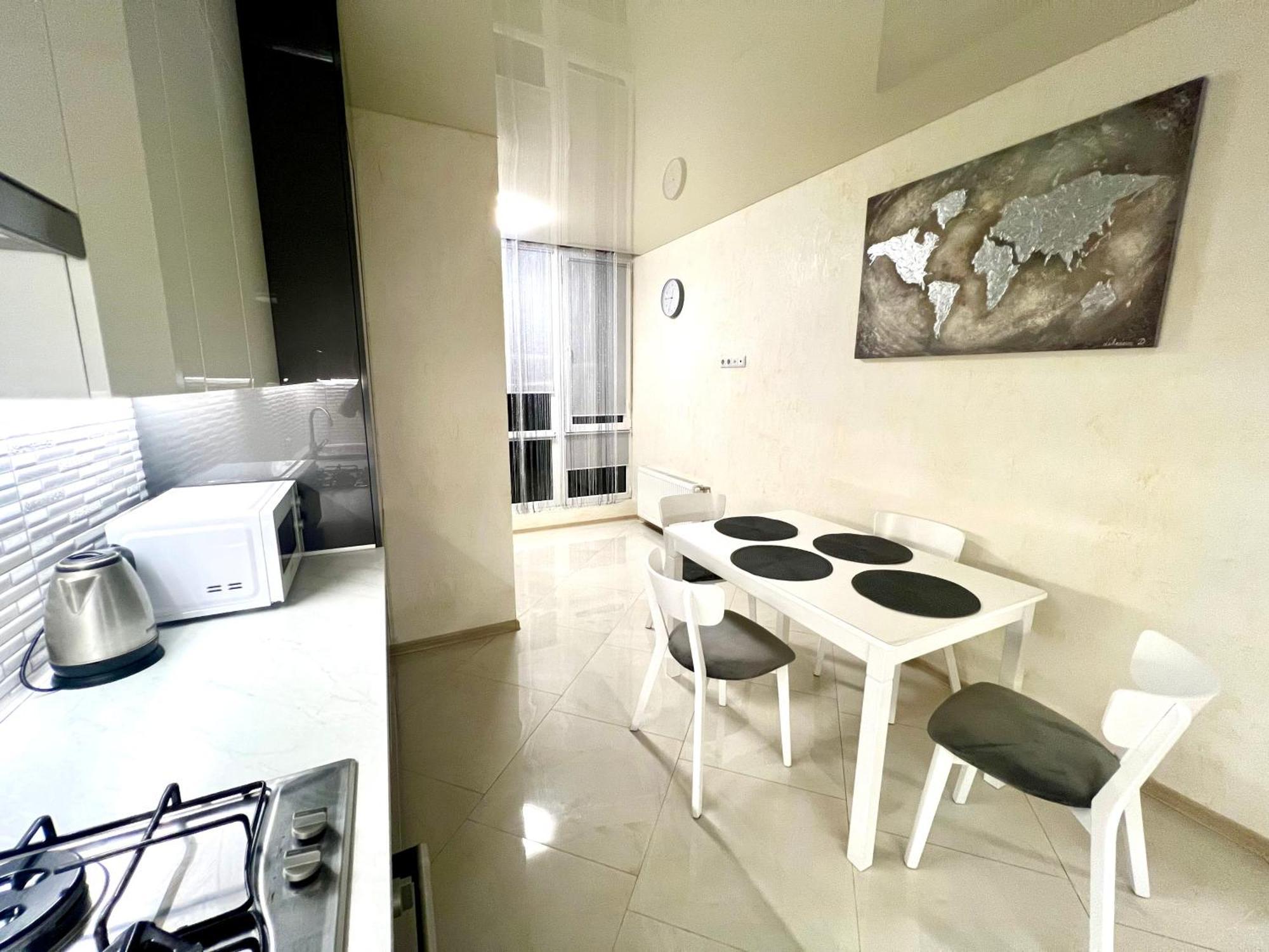 Apartamento Шевченка,60 - Семицвіт Leópolis Exterior foto