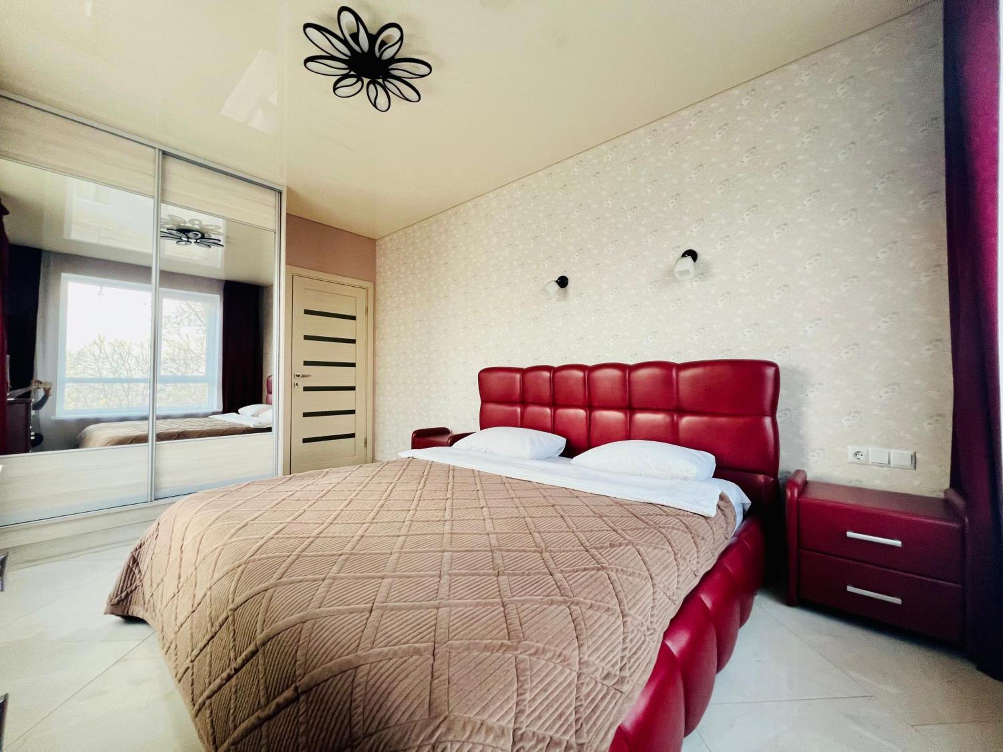 Apartamento Шевченка,60 - Семицвіт Leópolis Exterior foto