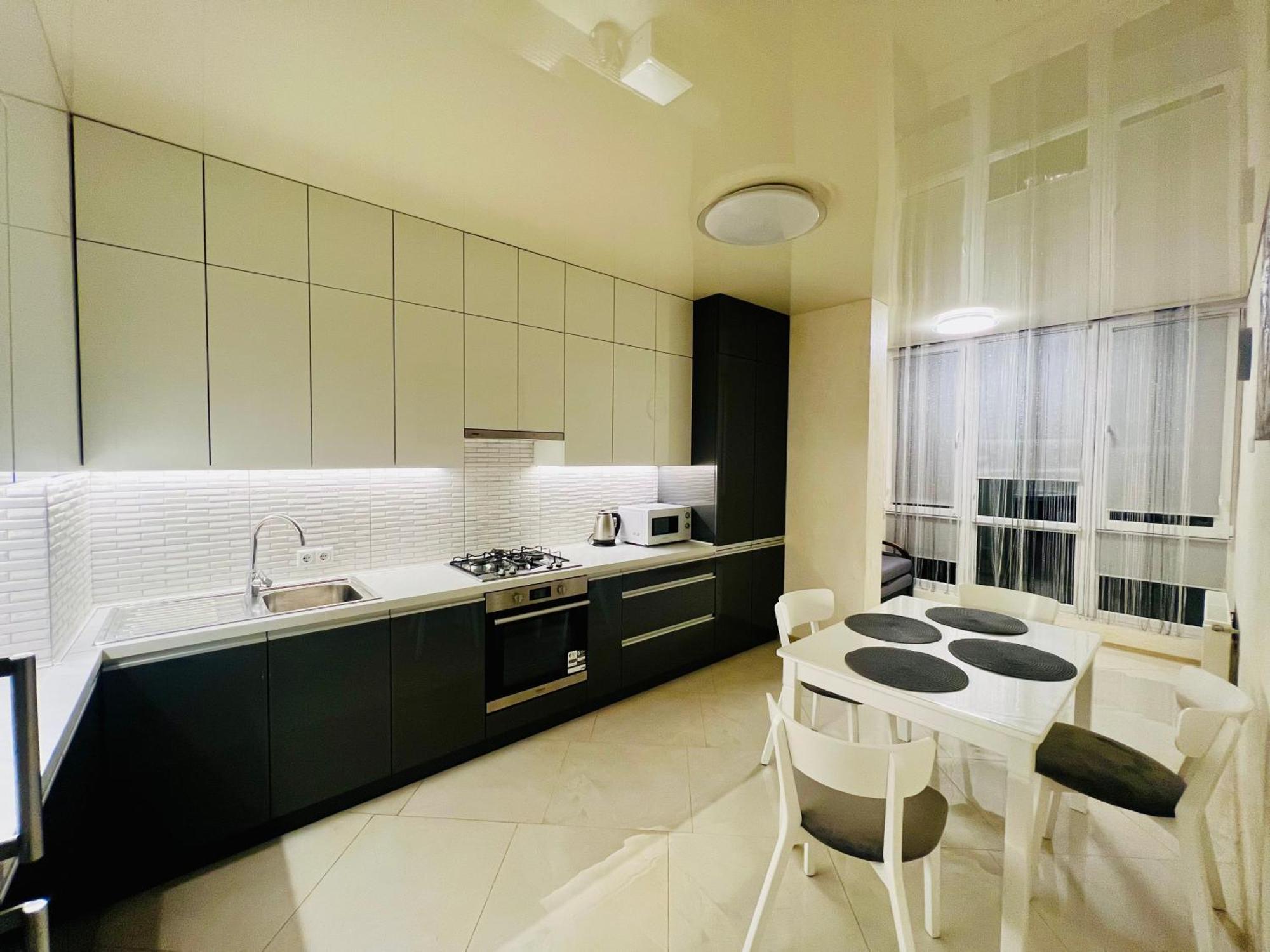 Apartamento Шевченка,60 - Семицвіт Leópolis Exterior foto